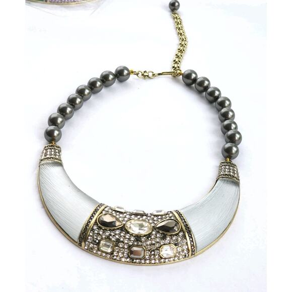 Heidi Daus Say it With Style Crystal Accent Lucite Necklace White Silver Regency - Picture 1 of 9